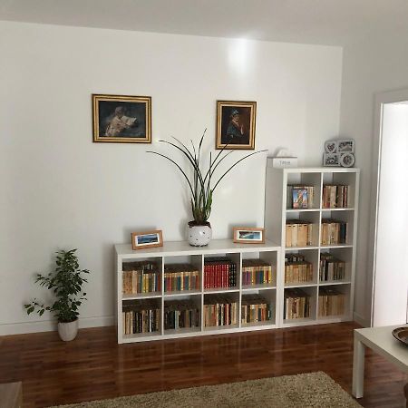 Grig Apartament Leilighet Bucureşti Eksteriør bilde